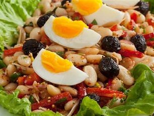 Yumurtalı Kuru Fasulye Piyazı