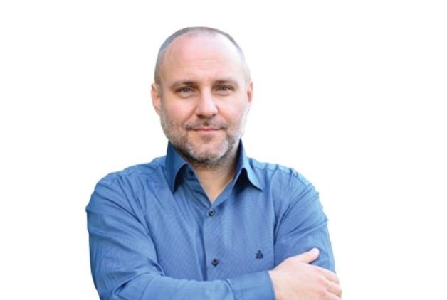 TARİHİ OTOMOBİLLER