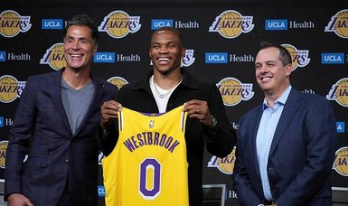 Russell Westbrook talks title chase in Los Angeles Lakers intro
