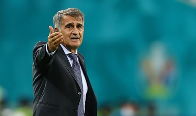 Turkey's coach Şenol Güneş lambasted by press after Euro 2020 exit