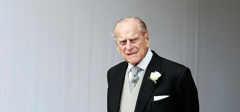 UK POLICE SPEAK TO PRINCE PHILIP ABOUT NOT WEARING SEATBELT