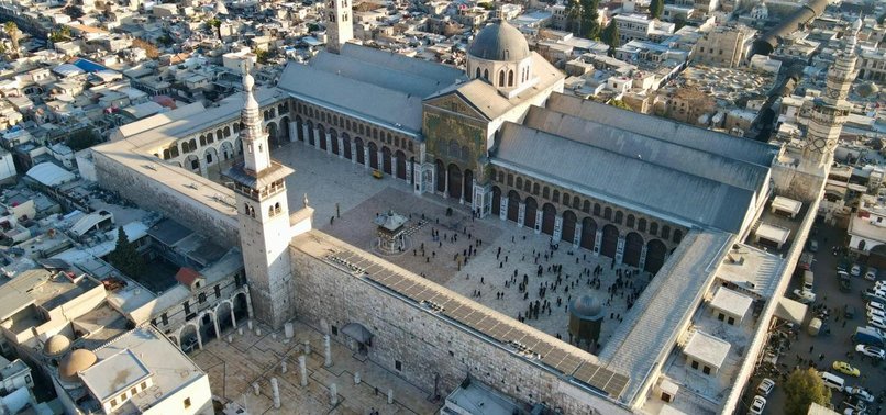 SYRIANS FLOCK TO MOSQUES FOR FIRST FRIDAY PRAYERS POST-BAATH REGIME