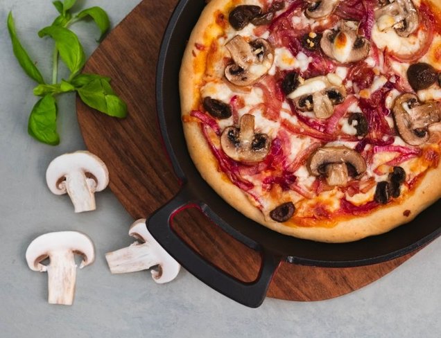 Mantarlı Soğanlı Pizza