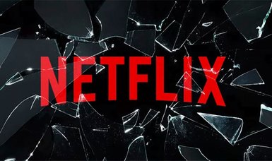 2 actors dead in Mexico after Netflix series cast, crew van crashes