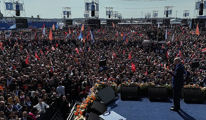 Hundreds of thousands of Turkish citizens flock to Atatürk Airport to join Great Istanbul Rally organized by Peoples Alliance