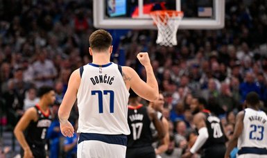 NBA roundup: Luka Doncic's second straight triple-double carries Mavs