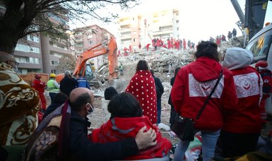 Turkey's death toll from Izmir earthquake climbs to 92 - AFAD