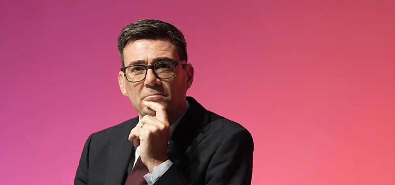 UK PM BURNHAM REFUSES TO BACK HEATHROWS THIRD RUNWAY PROJECT