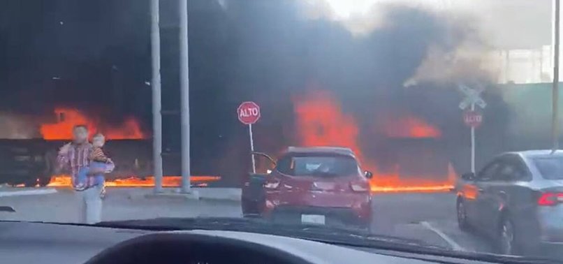 FUEL TRUCK CRASH SPARKS HUGE FIRE IN MEXICO, HUNDREDS EVACUATED