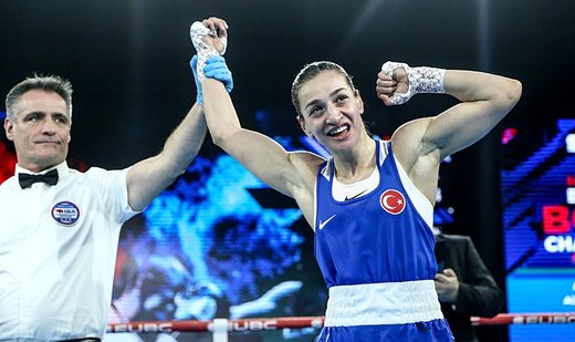 Turkish boxer Cakiroglu becomes European champion