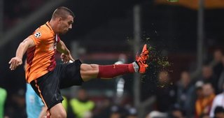 Lukas Podolski menajeri İstanbul’a geldi