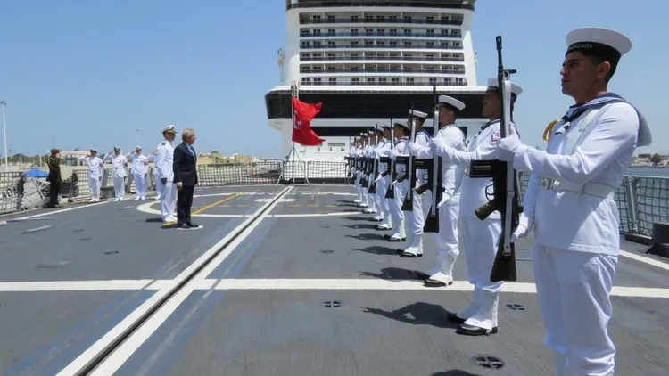 Turkish warship TCG Burgazada visits Tunisia port