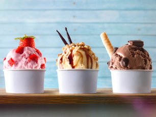 Serinlik Peşinde Bir Lezzet Yolculuğu: Dondurmanın Büyüsü