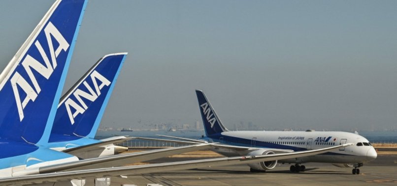 2 PLANES COLLIDE ON AIRPORT RUNWAY IN JAPAN
