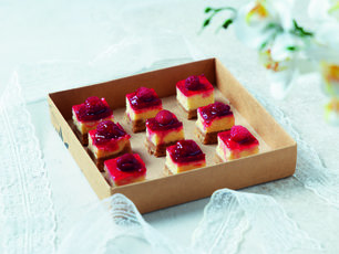 Frambuazlı Mini Cheesecakeler