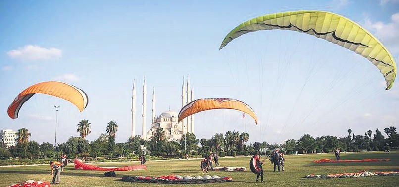 PARAGLIDERS, PILOTS TO FLY OVER FERTILE LANDS OF ADANA