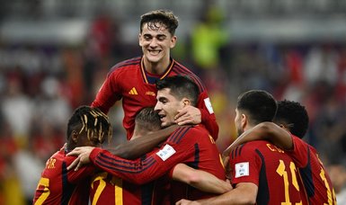 Spain hammer Costa Rica 7-0 in perfect World Cup start