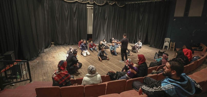 GAZA THEATER WANTS TO BE VOICE OF PALESTINIANS TO WORLD