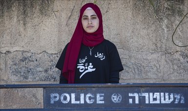 Palestinian girl documents Israeli settlers’ attempts to seize homes in Jerusalem’s neighborhood