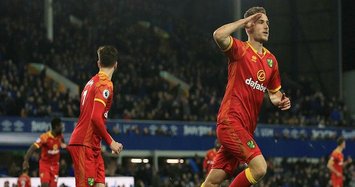 Rare away goals give Norwich 2-0 win over Everton