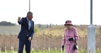 UK queen visits Novichok lab in first outing since lockdown