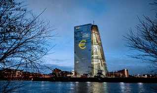 ECB 25 baz puan faiz indirimine gitti