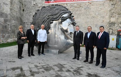 SüleymanSaimTekcanınAtNağmeSergisiFatihte