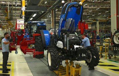 ahrefindexturktraktorclasstkktLnktargetblankTürkTraktöradenilkçeyrekte1milyar748milyonTLkar