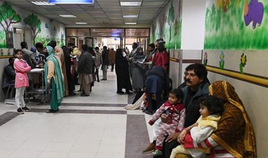 Thousands of Pakistani children catch pneumonia - officials