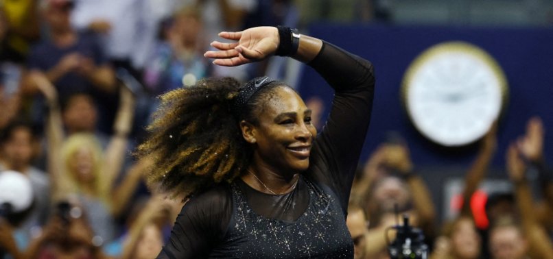 SERENA WILLIAMS PROGRESSES AT US OPEN TO DELIGHT OF ADORING CROWD