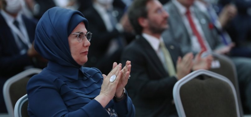 TURKEY WANTS TO MAKE LANGUAGE OF LOVE PREVAIL WHILE RACISM ON RISE IN WORLD: FIRST LADY EMINE ERDOĞAN