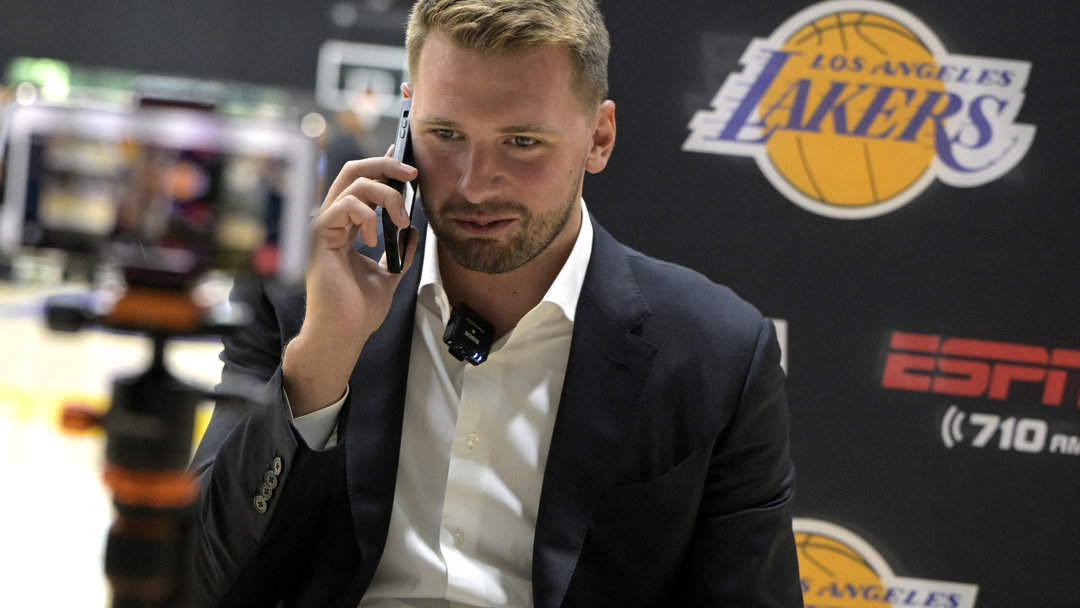 LAKERS’TAN DONCIC’E DEV KONTRAT