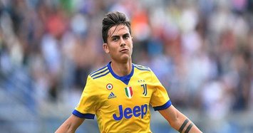 Dybala hat-trick helps Juventus maintain perfect record