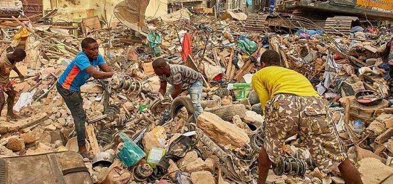BUILDING COLLAPSE IN SOUTHERN NIGERIA LEAVES 4 DEAD
