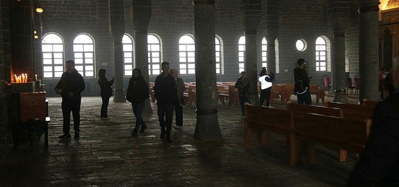 HISTORIC ARMENIAN CHURCH IN TÜRKIYE CELEBRATES EASTER 8 YEARS AFTER SUFFERING TERRORIST PKK DAMAGE