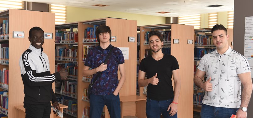 INTERNATIONAL STUDENTS LAUD TURKEYS BATTLE VS COVID-19