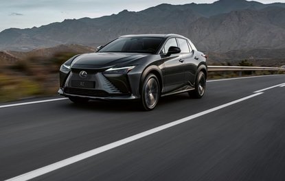 LEXUS RZ TEKNOLOJİLERİYLE DE İDDİALI