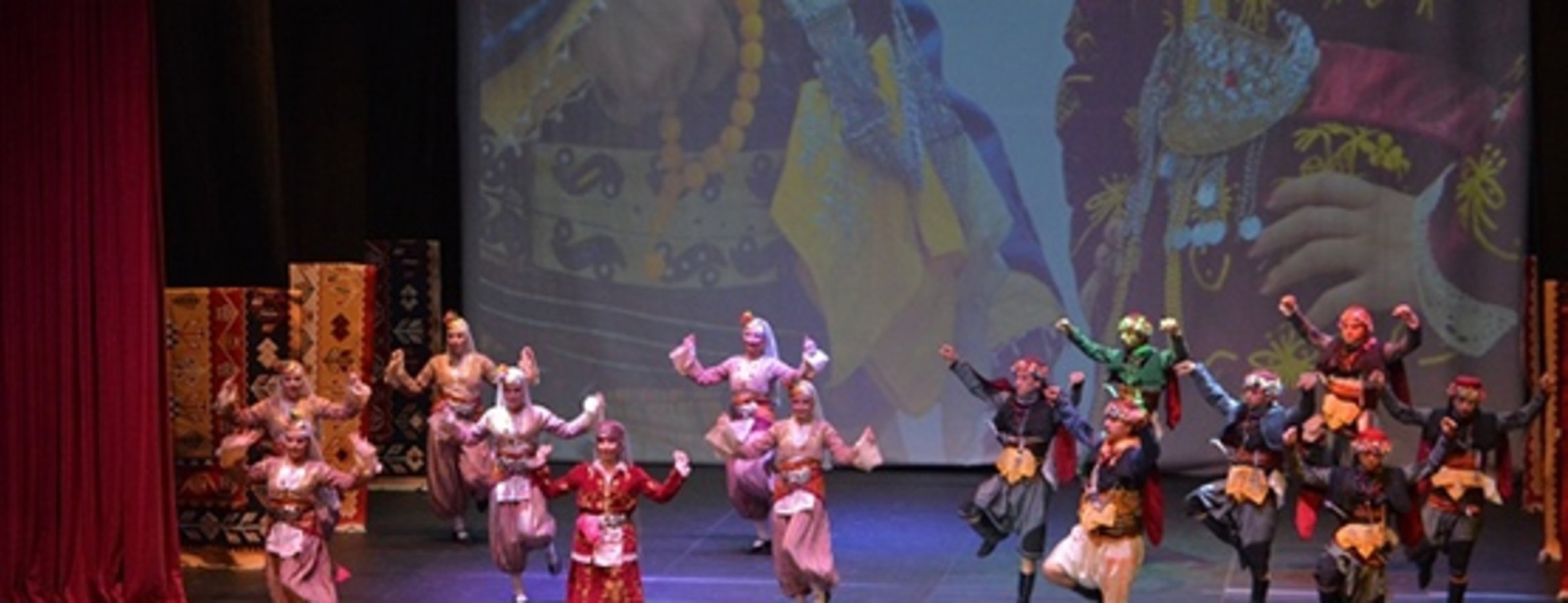 Özbekistan Devlet Akademik Bolşoy Opera ve Balesi, AKM’de izleyiciyle buluştu