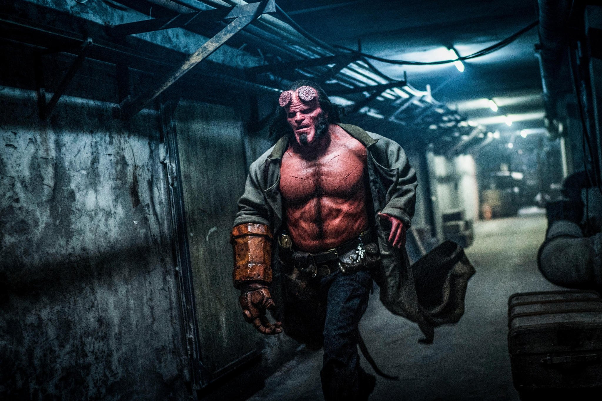 YENİ HELLBOY’U SELAMLAYIN