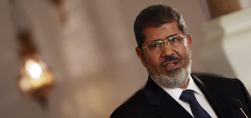 EGYPTS FIRST DEMOCRATICALLY ELECTED PRESIDENT MORSI BURIED EAST OF CAIRO AFTER COURTROOM DEATH