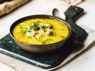 Zerdeçallı Tavuk Suyu Çorbası