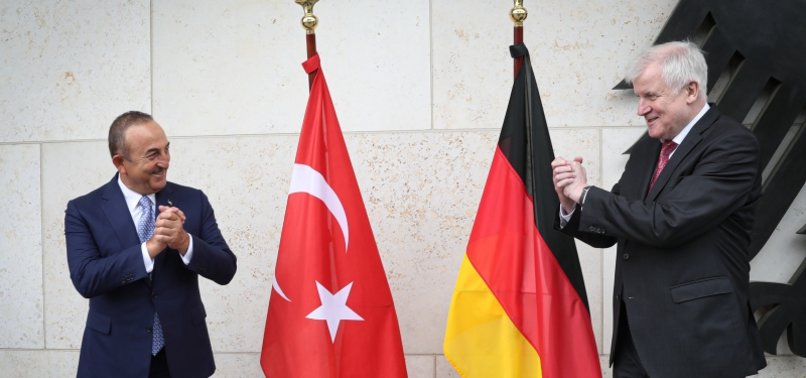 TURKISH FM MEETS GERMAN IM IN BERLIN