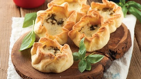 Peynirli Açık Börek