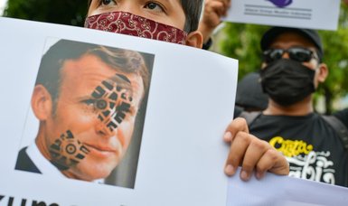 Financial Times removes opinion article questioning Macron's anti-Islamic policies