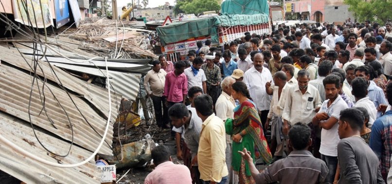 7 KILLED IN SOUTHERN INDIA STAMPEDE
