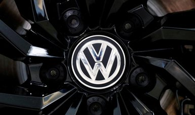 International recall of more than 270,000 VW cars over airbag risk