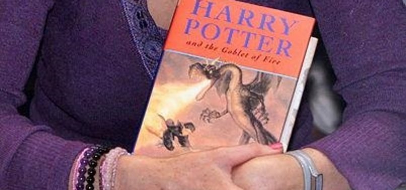 FIRST EDITION OF HARRY POTTER SOLD FOR $471,000 IN UNITED STATES