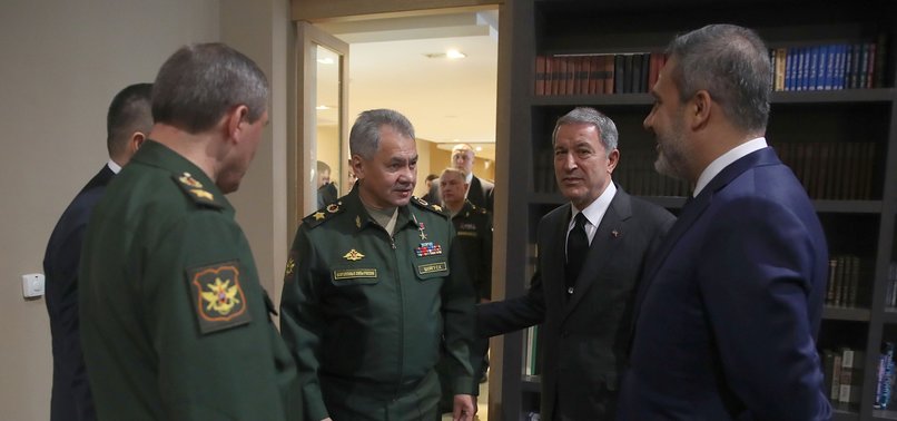 TURKISH, RUSSIAN DEFENSE MINISTERS MEET IN SOCHI