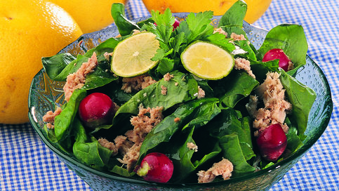 Ton Balıklı Ispanak Salatası