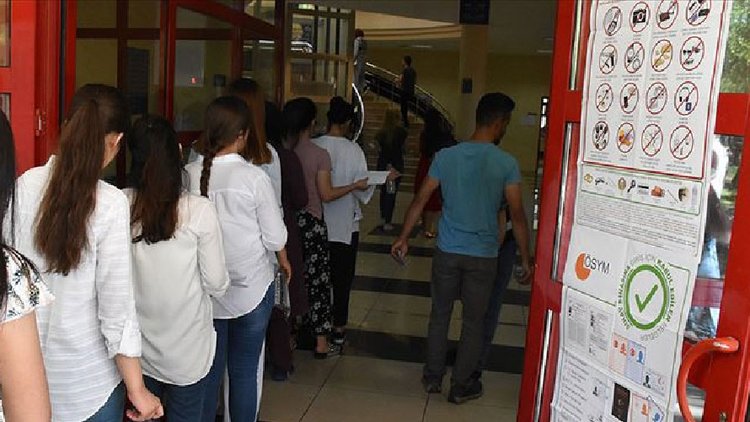 Öğretmenlik Alan Bilgisi Testi’ne 300 binden fazla aday katılacak